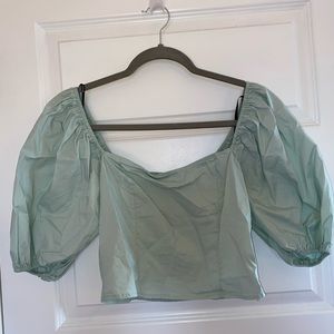 Crop puff sleeve top